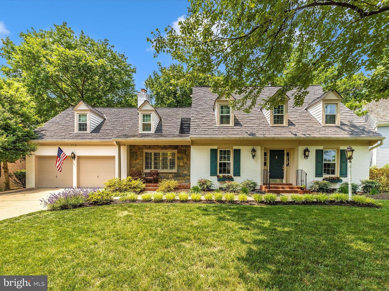213 Midsummer Cir, Gaithersburg colonial in Washingtonian Woods — photo 1